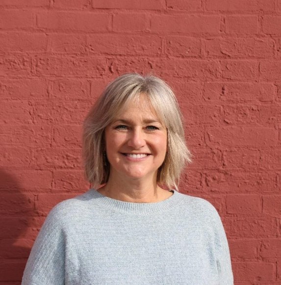 Meet your Posher, Lara - Picture 1 of 1